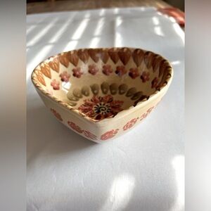 Italica ARS Hand painted Italian made heart accent dish EUC